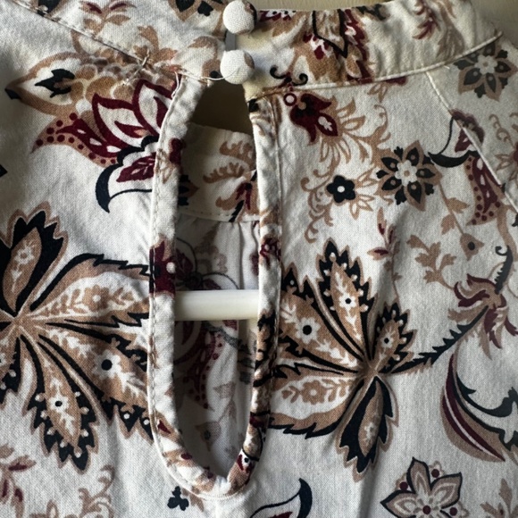 Women's  C&C California paisley, Mao collar, long  sleeves, blouse. Size S. - Picture 5 of 15